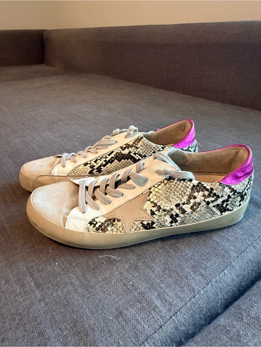 Womens Low-Top Snake-Print Sneakers with Pink Heel